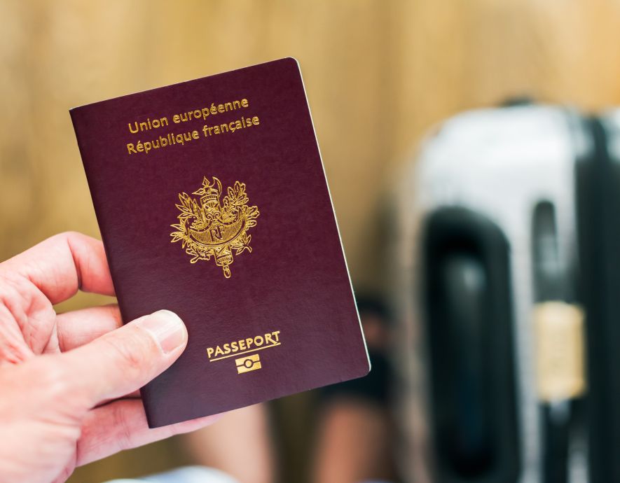 Image LockBit leaks 8,000 French passports
