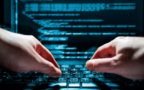 Europol démantèle un gang de paris truqués doté d’outils cyber